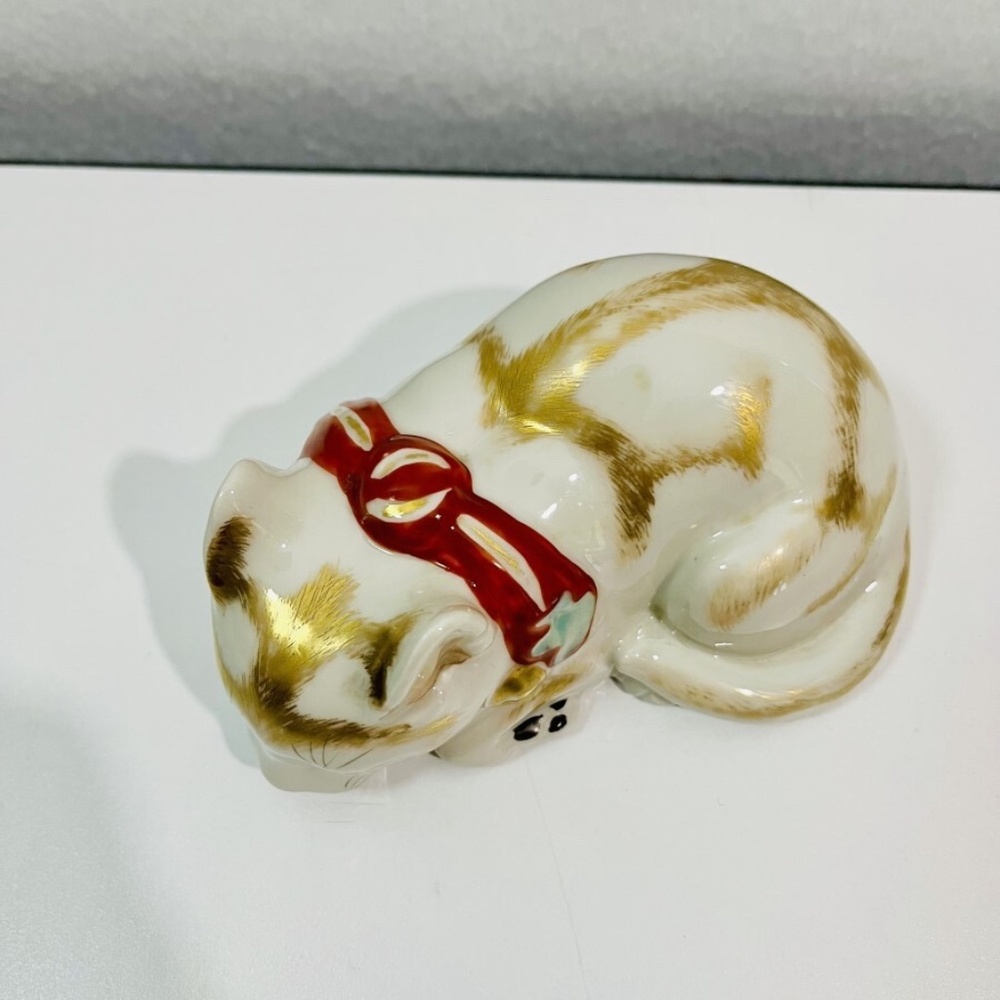 Antique Vintage Kutani Ware Japan Sleeping Cat Nemuri Neko Porcelain Figurine 5” - Picture 6 of 9